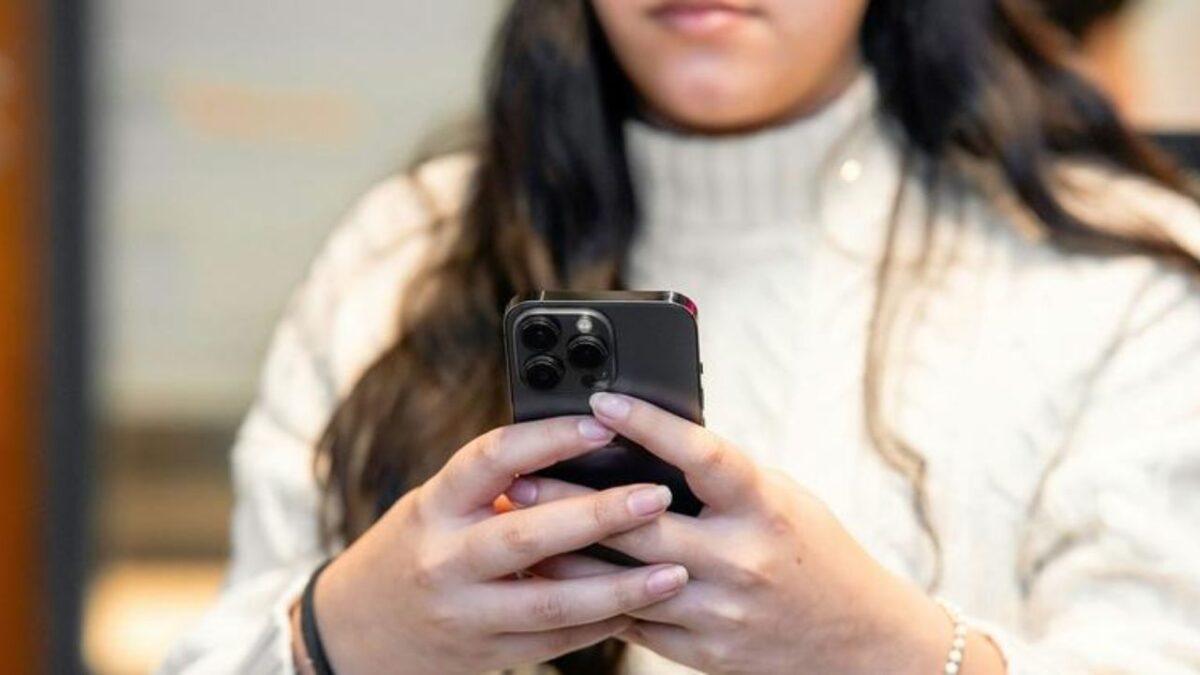 Consejo de Europa alerta del aumento de la violencia digital contra mujeres entre jóvenes