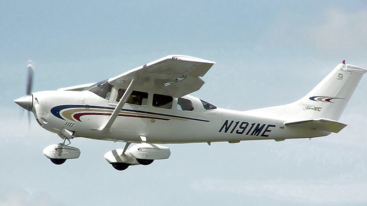 Las autoridades colombianas localizan «indicios» de la aeronave desparecida este domingo