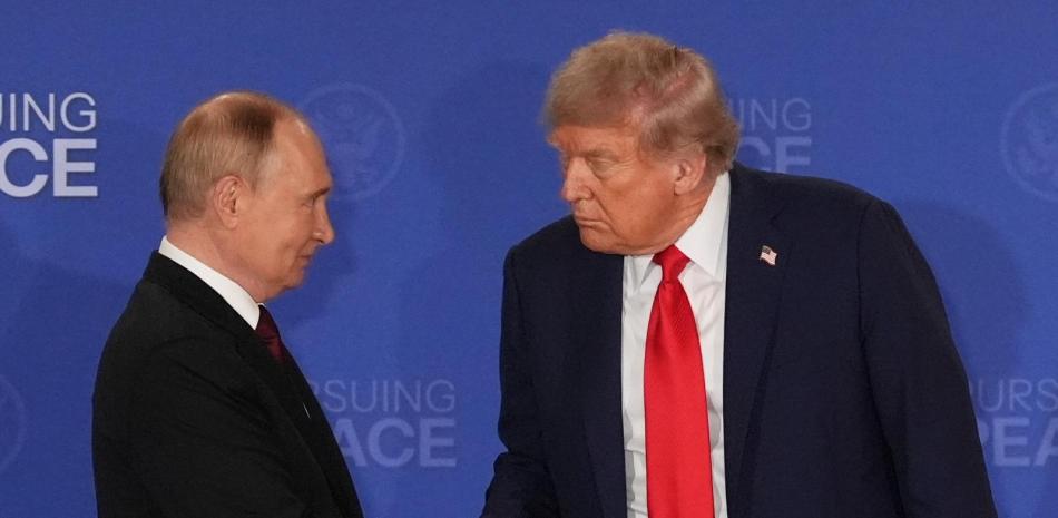 Trump hablará con Putin tras sospecha de peste en Rusia; EEUU y OMS piden transparencia