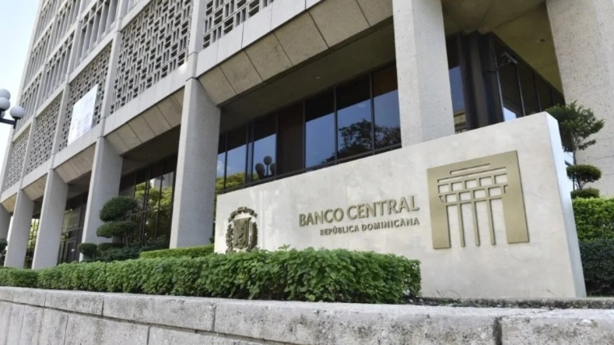 La meta corre más rápido que la economía